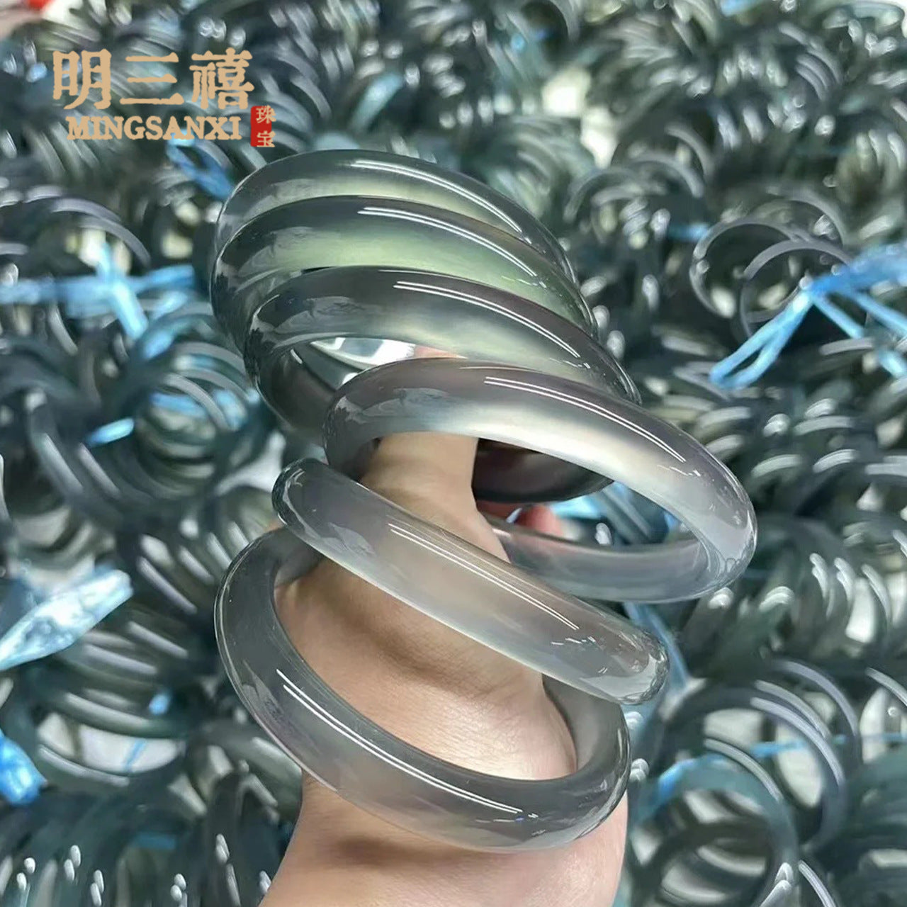 a5848edd-03a7-456c-9d8b-4149e39a9838