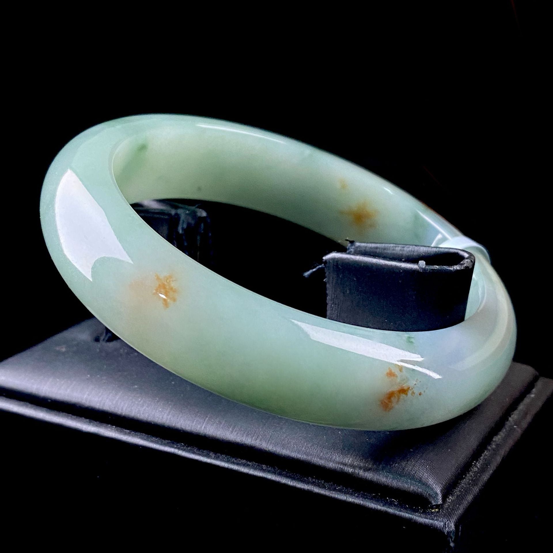 a584e38d-c75a-49b4-be9c-295e302a2091